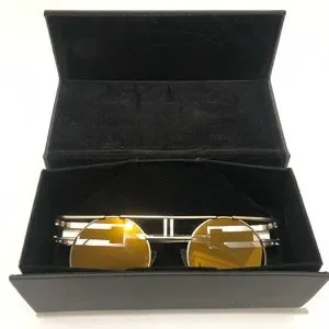 Esq | Accessories | Esq Retro Sunglasses | Poshmark display picture 2